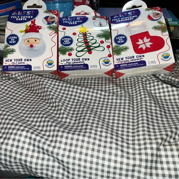Artsi Felt Loop Tree-Loop Your Own Tree, Santa, Stocking Ornament 20 Pc Lot Of 3 - Picture 2 of 16